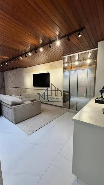 Foto 5 de Casa com 3 quartos à venda, 250m2 em Aparecida De Goiania - GO