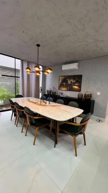 Foto 9 de Casa com 3 quartos à venda, 250m2 em Aparecida De Goiania - GO