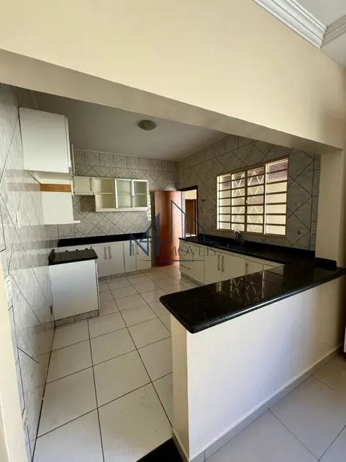 Casa com 3 quartos à venda, 198m2 em Aparecida De Goiania - GO - imagem 6 Foto 6 de Casa com 3 quartos à venda, 198m2 em Aparecida De Goiania - GO