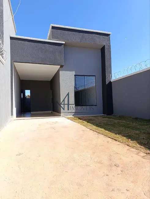 Foto 1 de Casa com 3 quartos à venda, 180m2 em Jardim Miramar, Aparecida De Goiania - GO