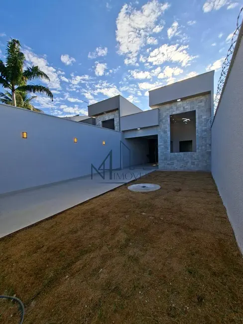 Foto 1 de Casa com 3 quartos à venda, 180m2 em Vila Maria, Aparecida De Goiania - GO