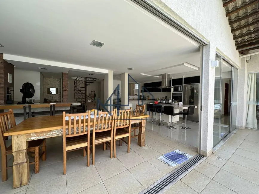 Foto 6 de Casa com 4 quartos à venda, 420m2 em Parque das Laranjeiras, Goiania - GO