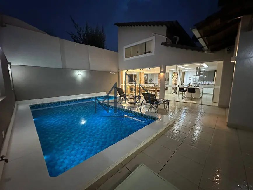 Foto 1 de Casa com 4 quartos à venda, 420m2 em Parque das Laranjeiras, Goiania - GO