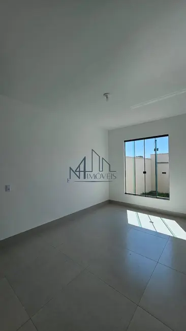 Casa com 3 quartos à venda, 180m2 em Independência - 3º Complemento, Aparecida De Goiania - GO - imagem 4 Foto 4 de Casa com 3 quartos à venda, 180m2 em Independência - 3º Complemento, Aparecida De Goiania - GO