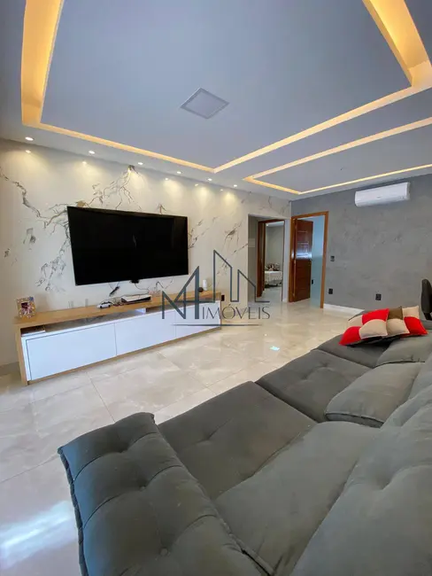 Casa com 3 quartos à venda, 360m2 em Residencial Cândido Queiroz, Aparecida De Goiania - GO - imagem 6 Foto 6 de Casa com 3 quartos à venda, 360m2 em Residencial Cândido Queiroz, Aparecida De Goiania - GO