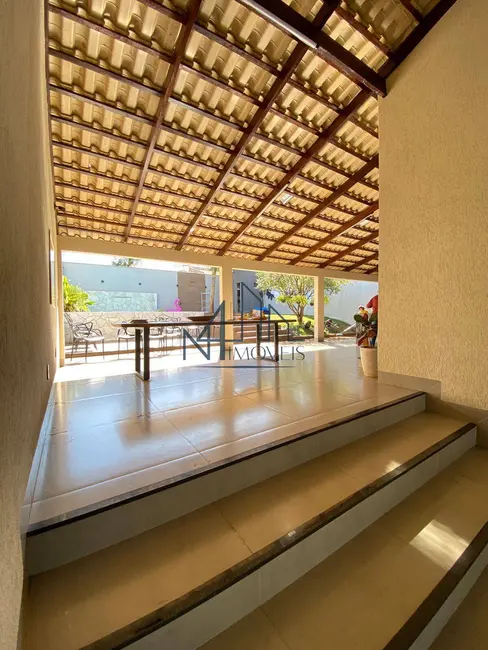 Casa com 3 quartos à venda, 360m2 em Residencial Cândido Queiroz, Aparecida De Goiania - GO - imagem 4 Foto 4 de Casa com 3 quartos à venda, 360m2 em Residencial Cândido Queiroz, Aparecida De Goiania - GO