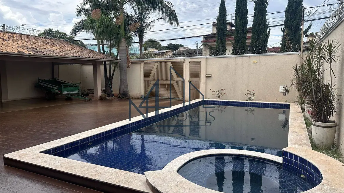 Foto 2 de Sobrado com 4 quartos à venda, 528m2 em Santa Genoveva, Goiania - GO