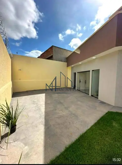 Casa com 3 quartos à venda, 224m2 em Independência - 3º Complemento, Aparecida De Goiania - GO - imagem 2 Foto 2 de Casa com 3 quartos à venda, 224m2 em Independência - 3º Complemento, Aparecida De Goiania - GO