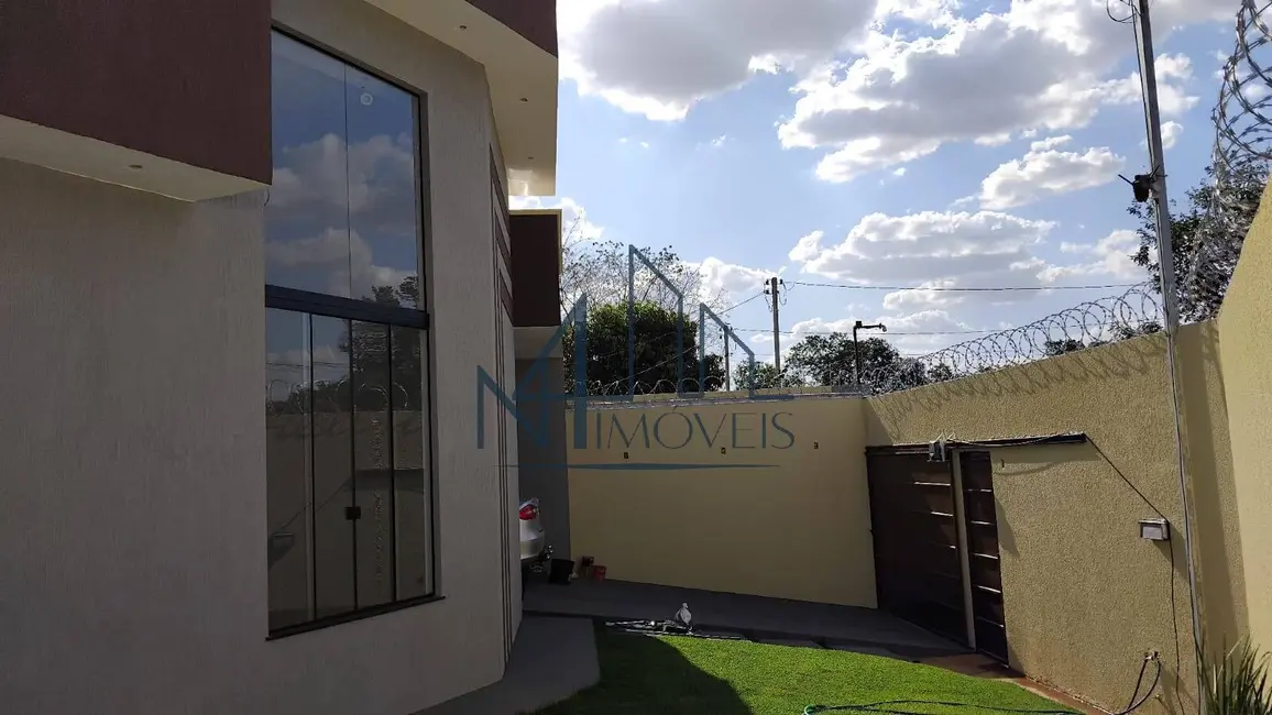 Foto 1 de Casa com 3 quartos à venda, 224m2 em Independência - 3º Complemento, Aparecida De Goiania - GO