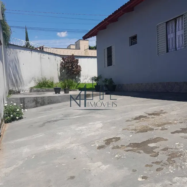 Foto 2 de Casa com 3 quartos à venda, 268m2 em Vila Mariana, Aparecida De Goiania - GO