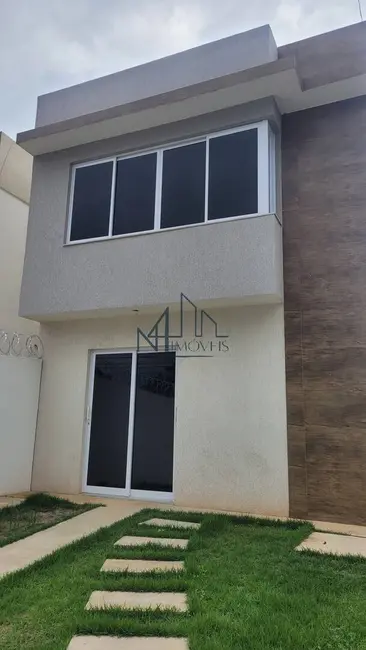 Foto 2 de Casa com 3 quartos à venda, 230m2 em Jardim Mirabel, Goiania - GO