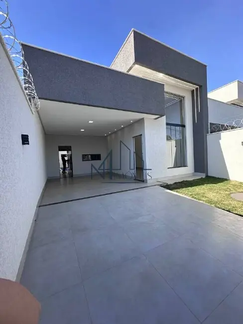 Casa com 3 quartos à venda, 190m2 em Papillon Park, Aparecida De Goiania - GO - imagem 4 Foto 4 de Casa com 3 quartos à venda, 190m2 em Papillon Park, Aparecida De Goiania - GO