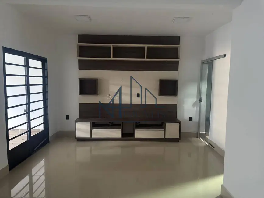 Foto 5 de Casa com 3 quartos à venda, 190m2 em Jardim Mont Serrat, Aparecida De Goiania - GO