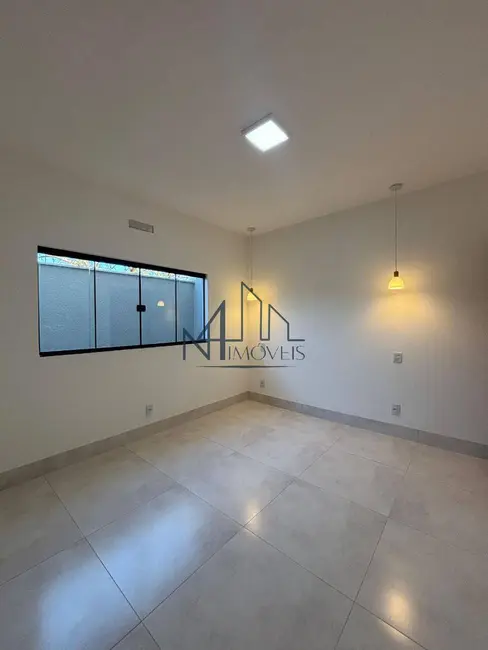 Casa com 3 quartos à venda, 217m2 em Setor Central, Goiania - GO - imagem 7 Foto 7 de Casa com 3 quartos à venda, 217m2 em Setor Central, Goiania - GO