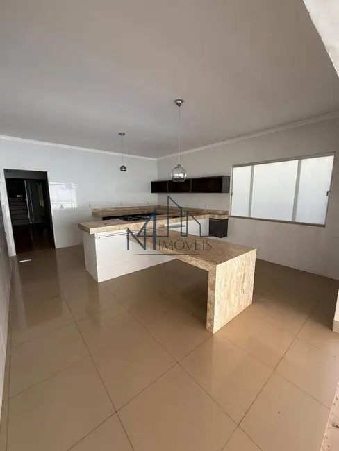 Sobrado com 4 quartos à venda, 360m2 em Residencial Condomínio Jardim Veneza, Senador Canedo - GO - imagem 7 Foto 7 de Sobrado com 4 quartos à venda, 360m2 em Residencial Condomínio Jardim Veneza, Senador Canedo - GO