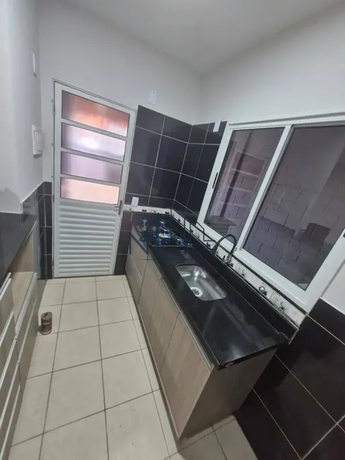 Casa com 2 quartos à venda, 180m2 em Jardim Gardênia, Goiania - GO - imagem 8 Foto 8 de Casa com 2 quartos à venda, 180m2 em Jardim Gardênia, Goiania - GO