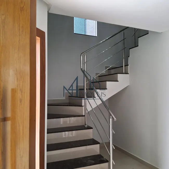 Foto 4 de Sobrado com 3 quartos à venda, 170m2 em Setor Faiçalville, Goiania - GO