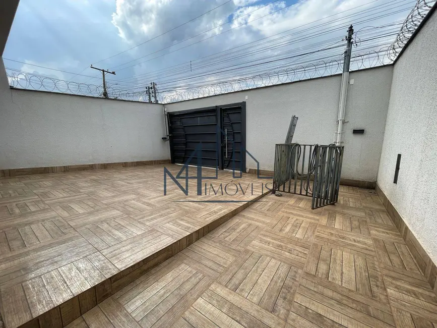 Foto 4 de Casa com 3 quartos à venda, 254m2 em Mansões Paraíso, Aparecida De Goiania - GO