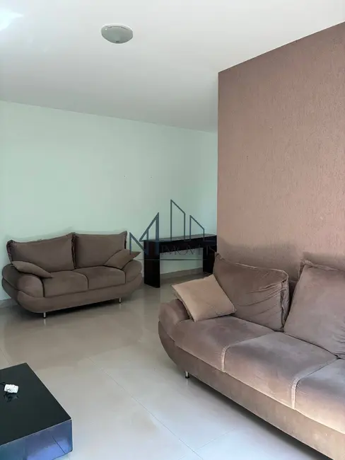 Casa com 3 quartos à venda, 197m2 em Cardoso Continuação, Aparecida De Goiania - GO - imagem 4 Foto 4 de Casa com 3 quartos à venda, 197m2 em Cardoso Continuação, Aparecida De Goiania - GO