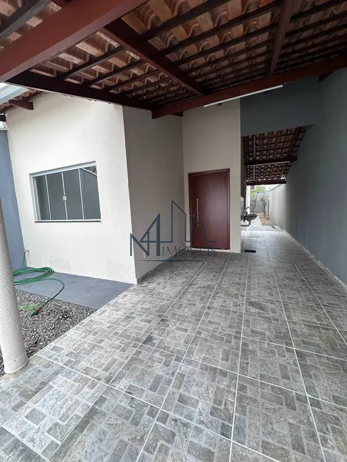 Casa com 3 quartos à venda, 196m2 em Pontal Sul - Acréscimo, Aparecida De Goiania - GO - imagem 2 Foto 2 de Casa com 3 quartos à venda, 196m2 em Pontal Sul - Acréscimo, Aparecida De Goiania - GO