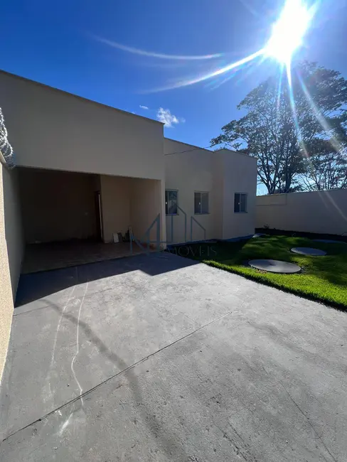 Foto 2 de Casa com 2 quartos à venda, 180m2 em Jardim Miramar, Aparecida De Goiania - GO