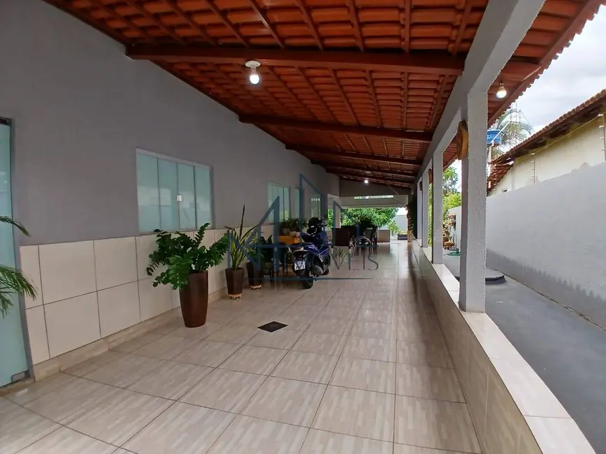 Foto 3 de Casa com 3 quartos à venda, 387m2 em Independência - 2º Complemento, Aparecida De Goiania - GO