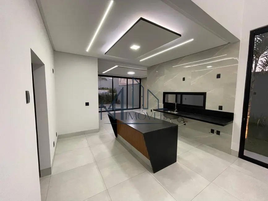 Foto 7 de Casa à venda, 371m2 em Jardim Mont Serrat, Aparecida De Goiania - GO