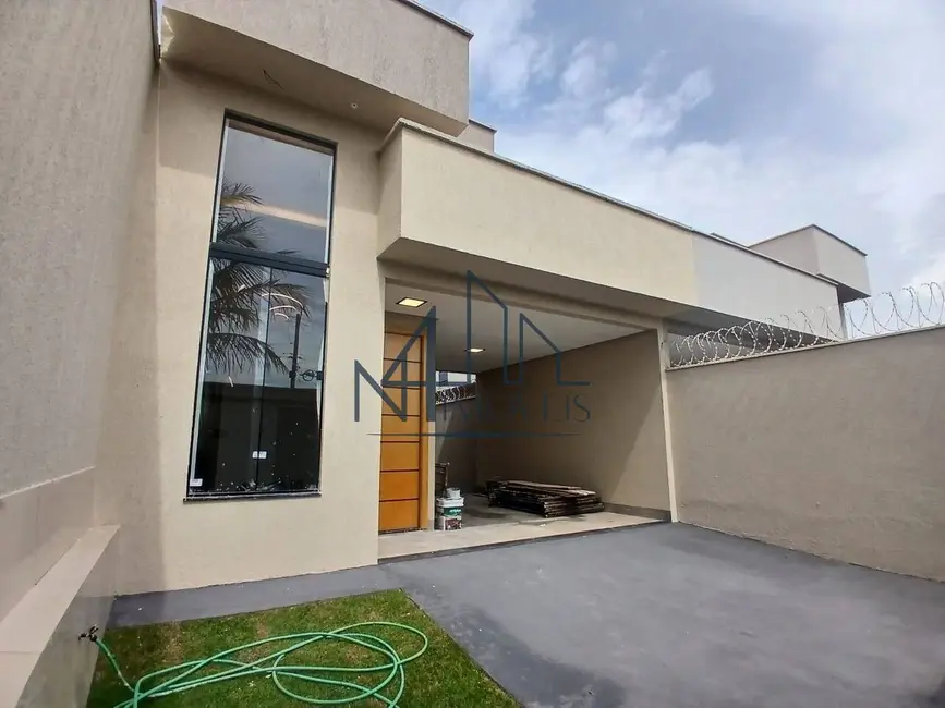 Foto 2 de Casa com 2 quartos à venda, 195m2 em Morada dos Pássaros, Aparecida De Goiania - GO