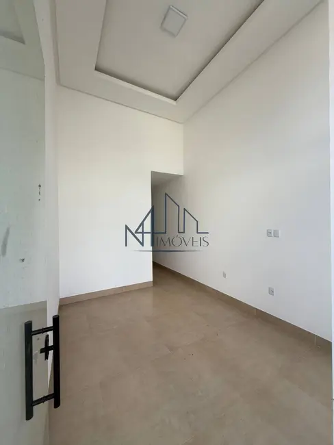 Casa com 3 quartos à venda, 180m2 em Setor Colonial Sul, Aparecida De Goiania - GO - imagem 5 Foto 5 de Casa com 3 quartos à venda, 180m2 em Setor Colonial Sul, Aparecida De Goiania - GO