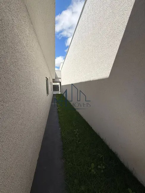 Casa com 3 quartos à venda, 180m2 em Setor Colonial Sul, Aparecida De Goiania - GO - imagem 3 Foto 3 de Casa com 3 quartos à venda, 180m2 em Setor Colonial Sul, Aparecida De Goiania - GO