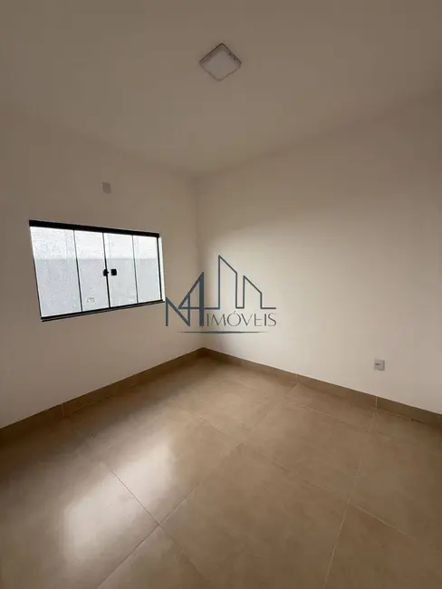 Casa com 3 quartos à venda, 180m2 em Setor Colonial Sul, Aparecida De Goiania - GO - imagem 4 Foto 4 de Casa com 3 quartos à venda, 180m2 em Setor Colonial Sul, Aparecida De Goiania - GO