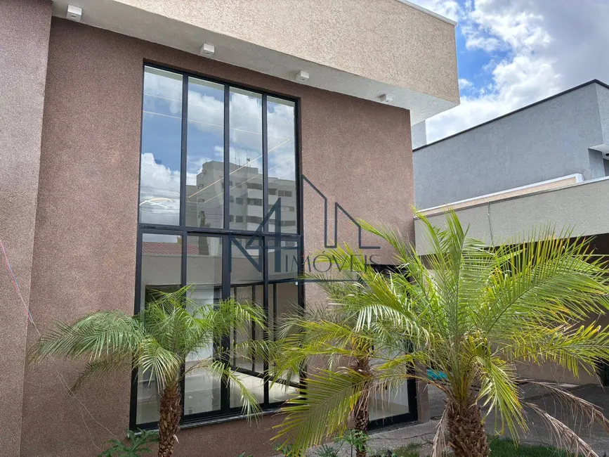 Foto 2 de Casa com 3 quartos à venda, 200m2 em Jardim Belo Horizonte, Aparecida De Goiania - GO