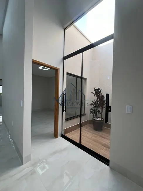 Foto 14 de Casa à venda, 240m2 em Goiânia 2, Goiania - GO