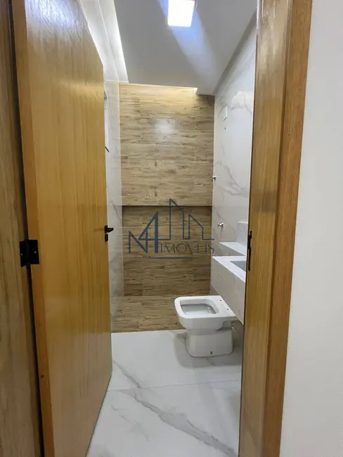 Foto 10 de Casa à venda, 240m2 em Goiânia 2, Goiania - GO