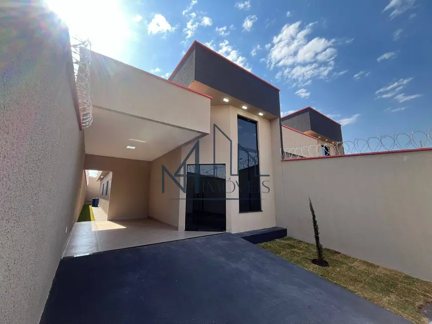 Casa com 3 quartos à venda, 195m2 em Vila Oliveira, Aparecida De Goiania - GO - imagem 1 Foto 1 de Casa com 3 quartos à venda, 195m2 em Vila Oliveira, Aparecida De Goiania - GO