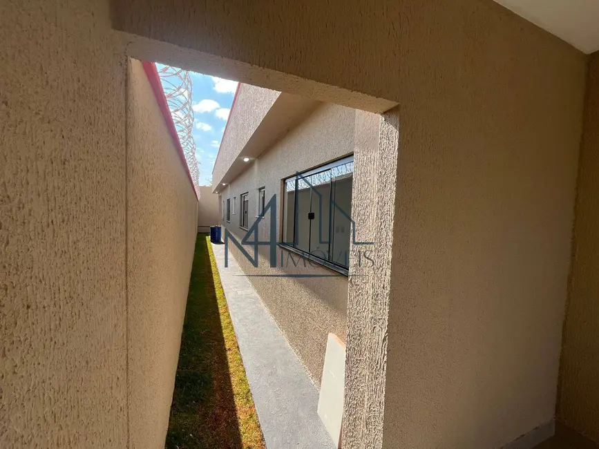 Casa com 3 quartos à venda, 195m2 em Vila Oliveira, Aparecida De Goiania - GO - imagem 3 Foto 3 de Casa com 3 quartos à venda, 195m2 em Vila Oliveira, Aparecida De Goiania - GO