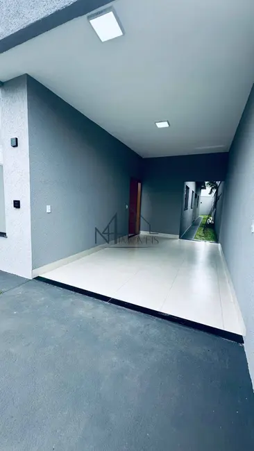 Foto 2 de Casa com 3 quartos à venda, 195m2 em Parque Hayala, Aparecida De Goiania - GO