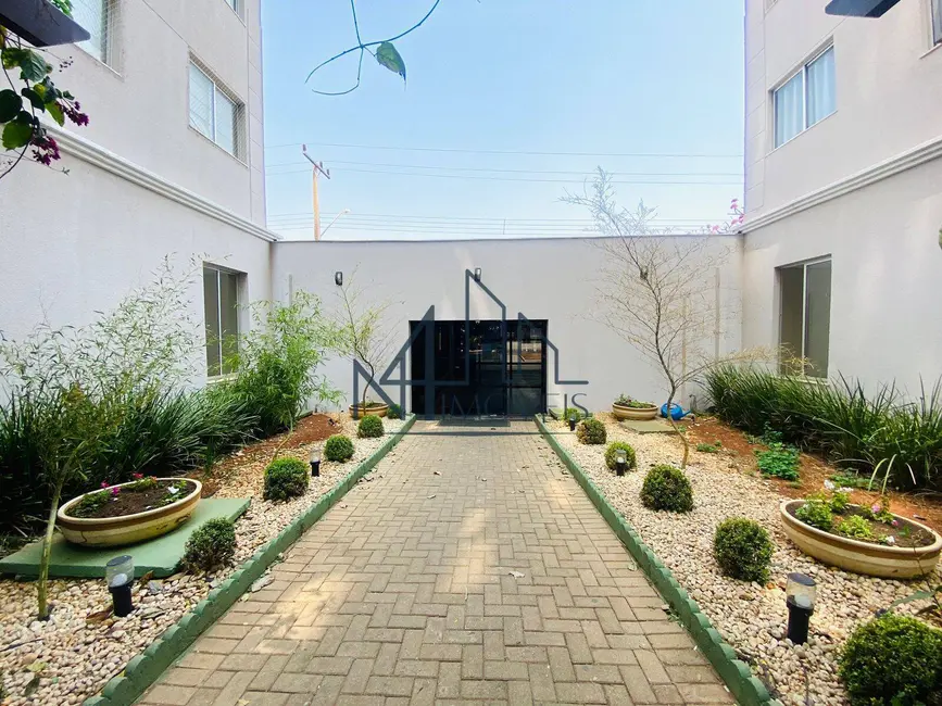 Foto 3 de Apartamento com 2 quartos à venda em Vila Rosa, Goiania - GO