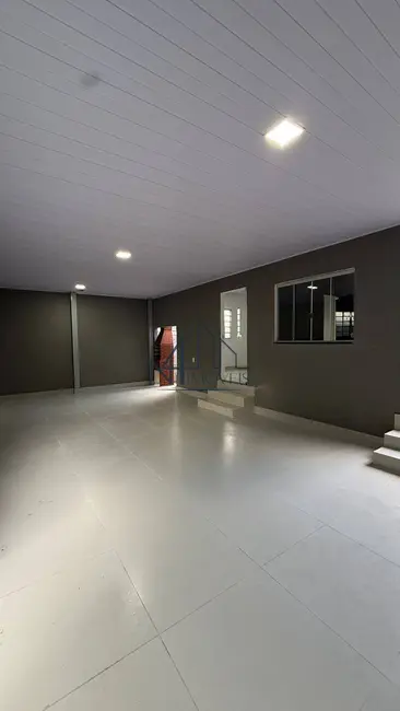 Foto 1 de Casa com 2 quartos à venda, 180m2 em Residencial Real Conquista, Goiania - GO