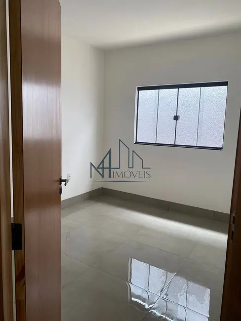 Foto 6 de Casa com 3 quartos à venda, 180m2 em Jardim Mont Serrat, Aparecida De Goiania - GO