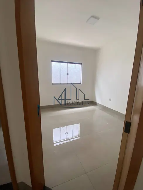 Foto 8 de Casa com 3 quartos à venda, 180m2 em Jardim Mont Serrat, Aparecida De Goiania - GO