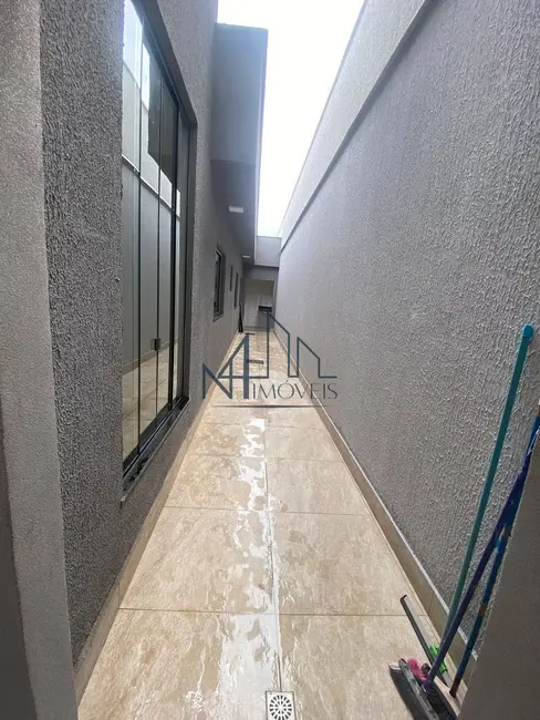 Foto 3 de Casa com 3 quartos à venda, 180m2 em Jardim Mont Serrat, Aparecida De Goiania - GO