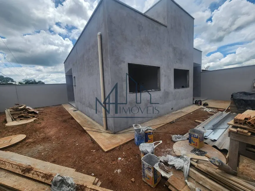 Foto 2 de Casa com 2 quartos à venda, 180m2 em Jardim Miramar, Aparecida De Goiania - GO