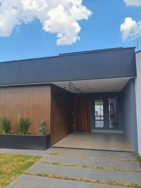 Foto 1 de Casa com 3 quartos à venda, 300m2 em Jardim dos Buritis, Aparecida De Goiania - GO