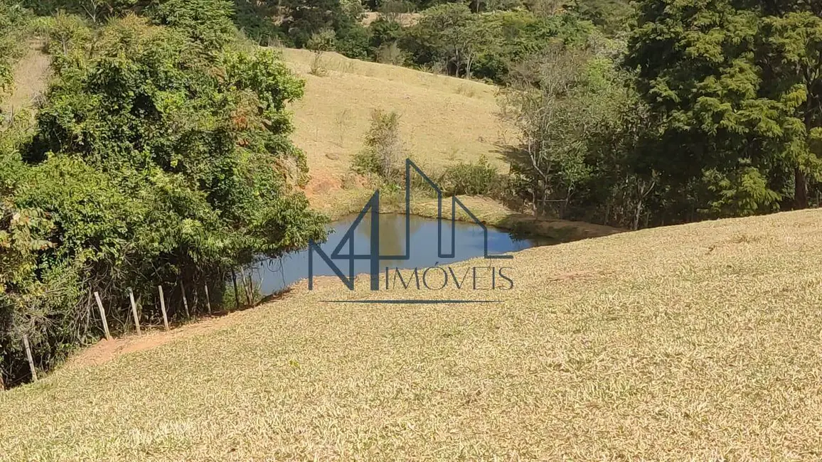 Foto 11 de Chácara à venda em Aragoiania - GO