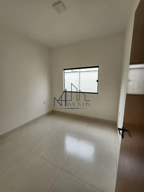 Casa com 3 quartos à venda, 150m2 em Residencial Morada do Bosque, Senador Canedo - GO - imagem 4 Foto 4 de Casa com 3 quartos à venda, 150m2 em Residencial Morada do Bosque, Senador Canedo - GO