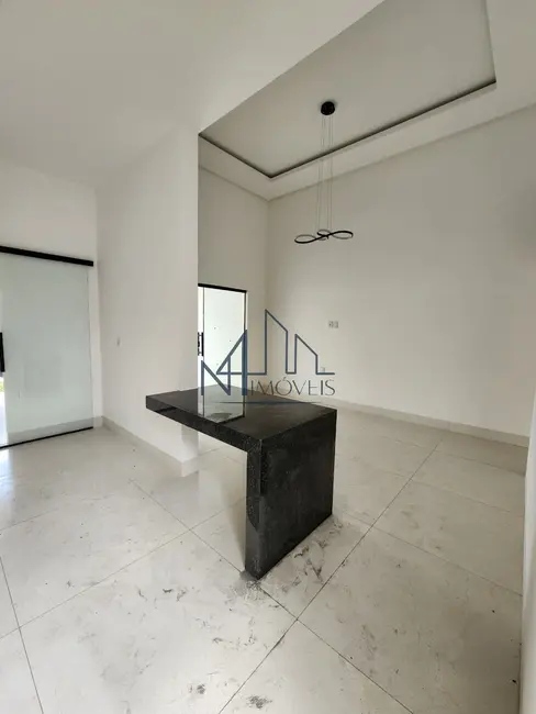 Casa com 3 quartos à venda, 150m2 em Residencial Morada do Bosque, Senador Canedo - GO - imagem 2 Foto 2 de Casa com 3 quartos à venda, 150m2 em Residencial Morada do Bosque, Senador Canedo - GO