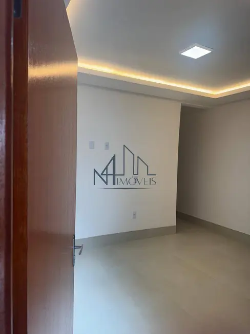 Foto 3 de Casa com 2 quartos à venda, 180m2 em Parque Ibirapuera, Aparecida De Goiania - GO