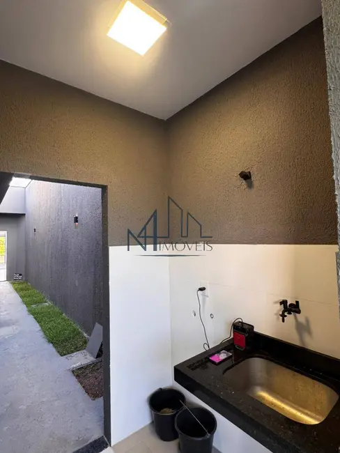 Foto 2 de Casa com 2 quartos à venda, 180m2 em Hidrolandia - GO