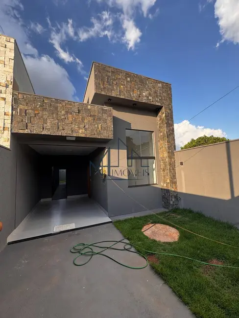 Foto 1 de Casa com 2 quartos à venda, 180m2 em Hidrolandia - GO